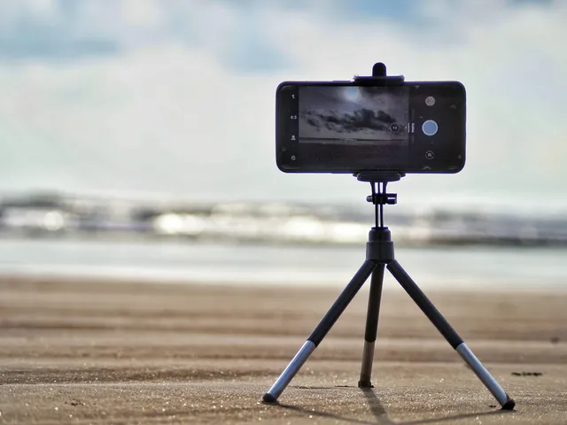 Tripods & Mounts